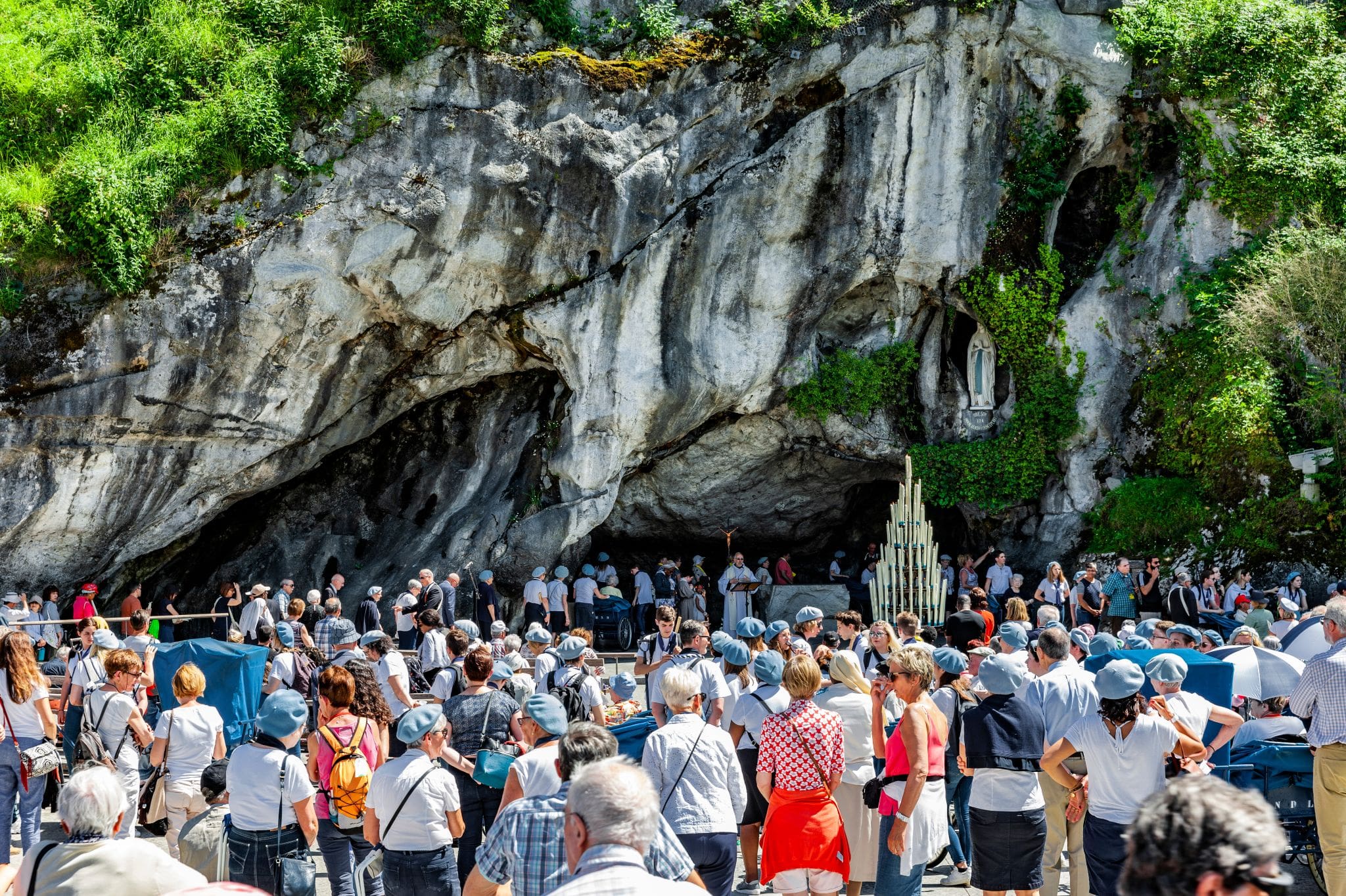 Smart celebrates 20 years and one million passengers to Lourdes