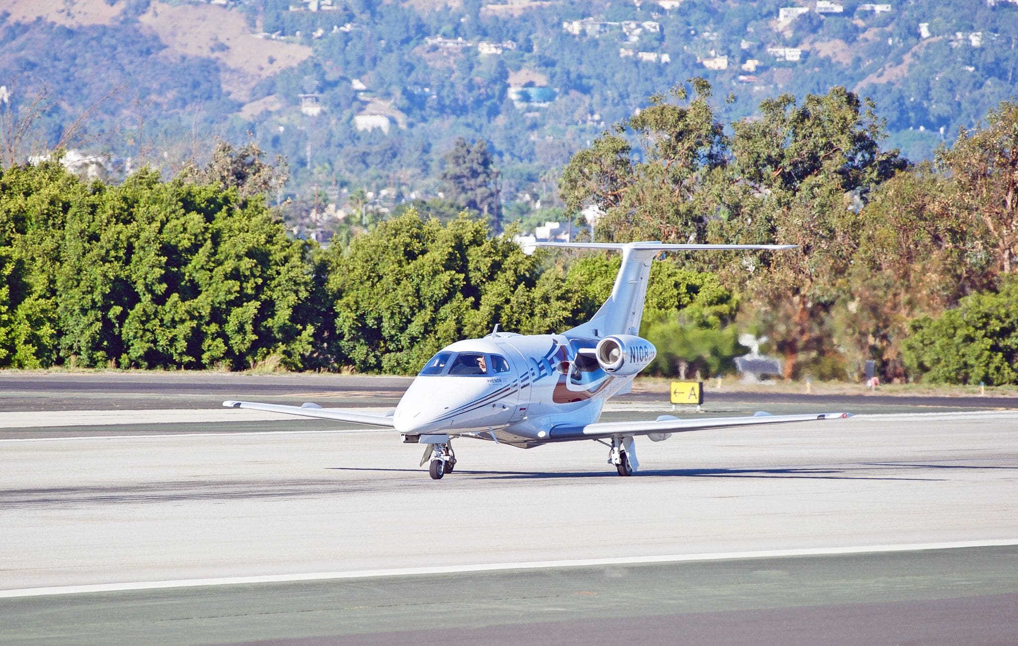 Phenom 100